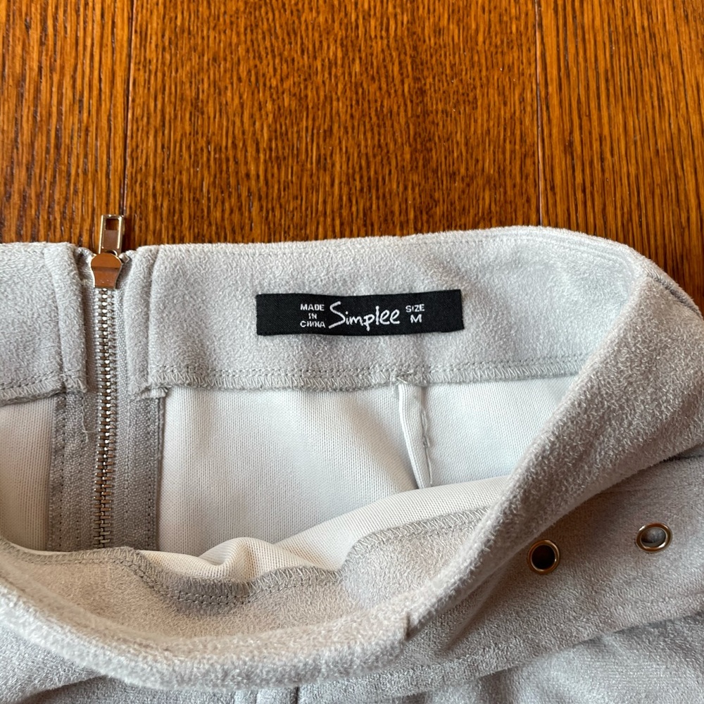 Simplee skirt - Picture 3 of 4
